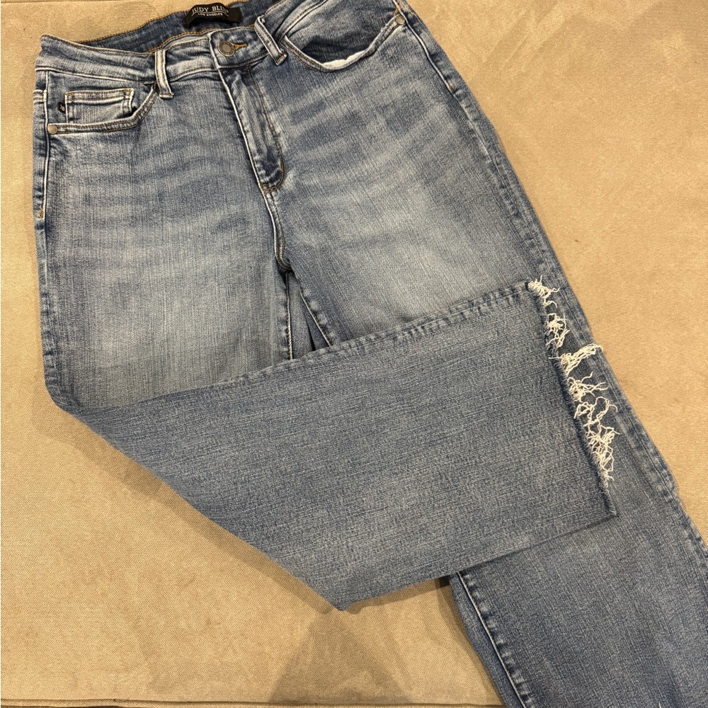 Judy Blue Light Blue Distressed Ankle Jeans